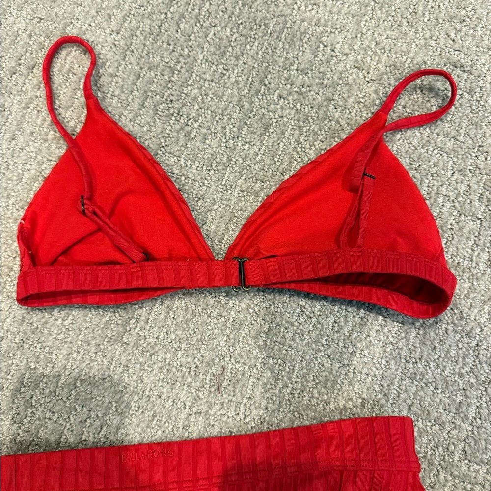 Billabong Red Ribbed Triangle Bikini - Picture 6 of 6